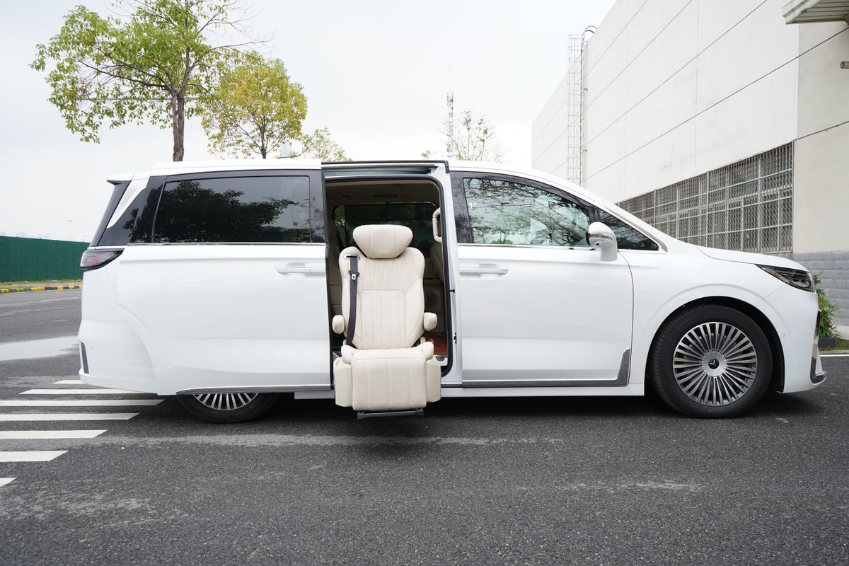 MPV van used by TSB Tour Sdn Bhd for airport and group transfers